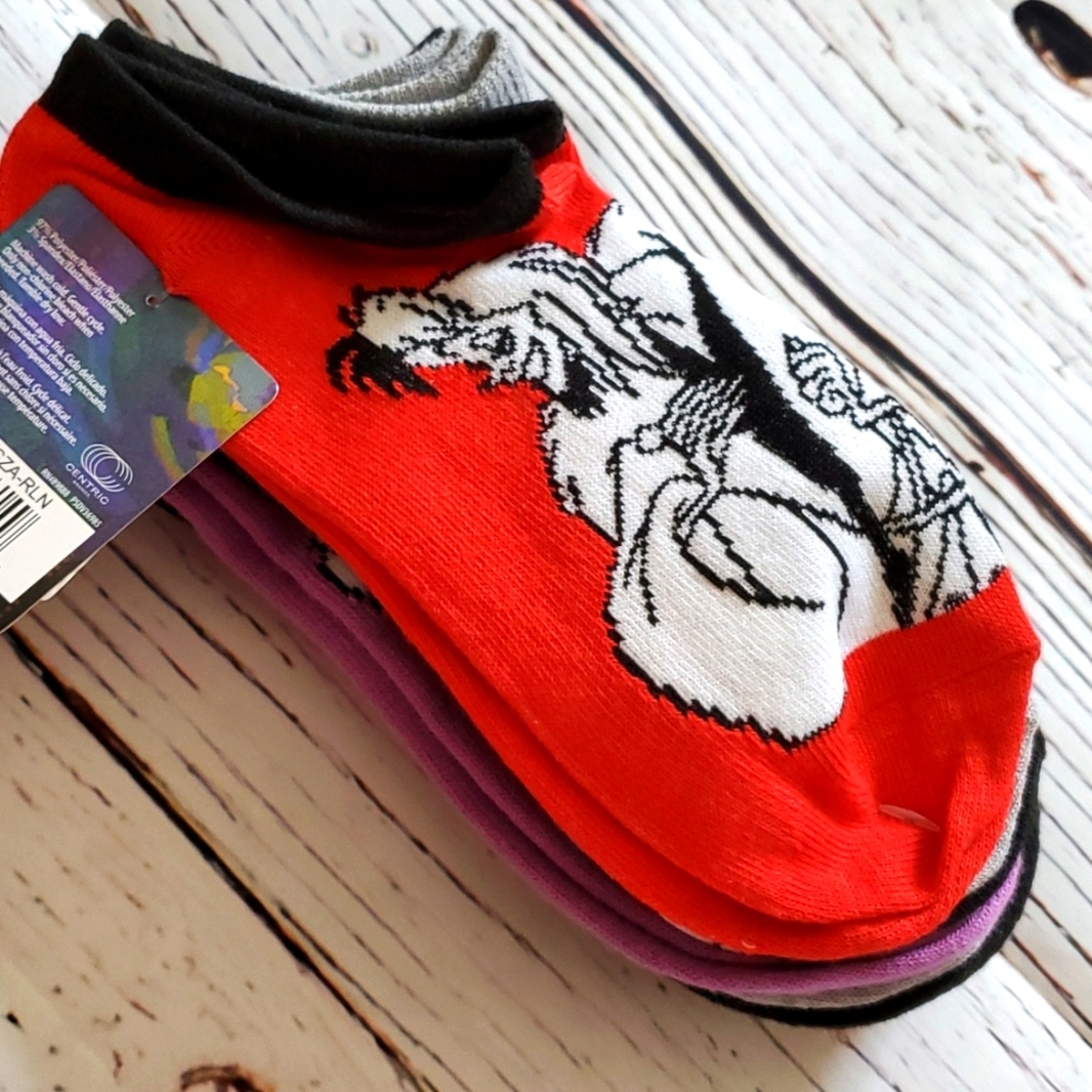 🆕️ DISNEY VILLAINS 6 PAIR SOCKS 🖤